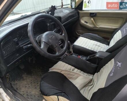 Білий Хендай Соната, об'ємом двигуна 2 л та пробігом 200 тис. км за 1199 $, фото 12 на Automoto.ua