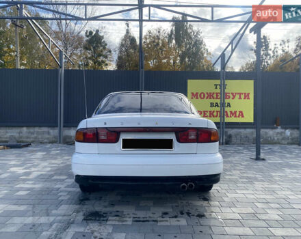 Белый Хендай Соната, объемом двигателя 2 л и пробегом 330 тыс. км за 1700 $, фото 1 на Automoto.ua