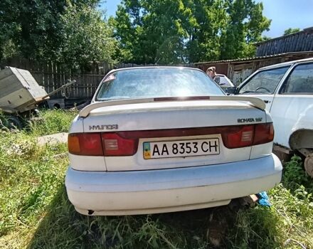 Белый Хендай Соната, объемом двигателя 2 л и пробегом 238 тыс. км за 650 $, фото 4 на Automoto.ua