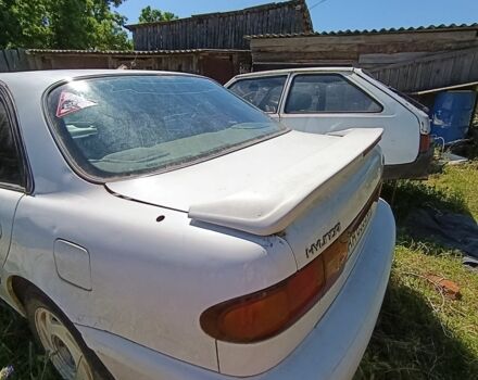 Белый Хендай Соната, объемом двигателя 2 л и пробегом 238 тыс. км за 650 $, фото 3 на Automoto.ua