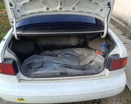 Белый Хендай Соната, объемом двигателя 0 л и пробегом 350 тыс. км за 496 $, фото 4 на Automoto.ua