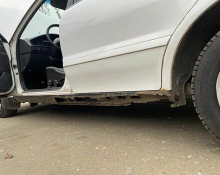 Білий Хендай Соната, об'ємом двигуна 2 л та пробігом 330 тис. км за 987 $, фото 15 на Automoto.ua