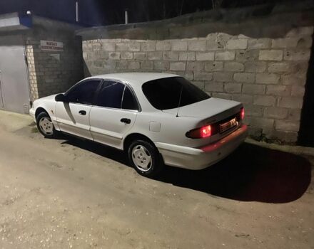 Білий Хендай Соната, об'ємом двигуна 2 л та пробігом 330 тис. км за 987 $, фото 1 на Automoto.ua