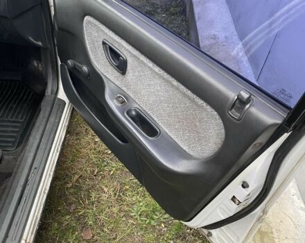 Білий Хендай Соната, об'ємом двигуна 2 л та пробігом 330 тис. км за 987 $, фото 8 на Automoto.ua