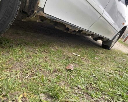 Білий Хендай Соната, об'ємом двигуна 2 л та пробігом 330 тис. км за 987 $, фото 14 на Automoto.ua