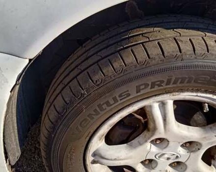 Белый Хендай Соната, объемом двигателя 1.8 л и пробегом 250 тыс. км за 2200 $, фото 3 на Automoto.ua