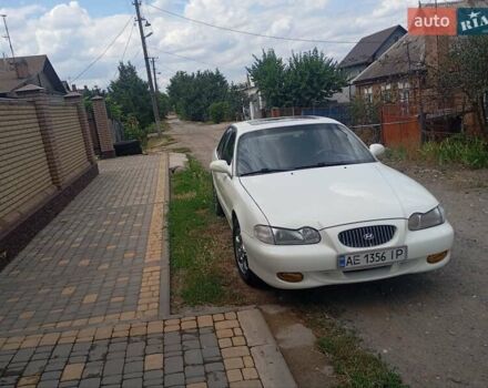 Білий Хендай Соната, об'ємом двигуна 2 л та пробігом 721 тис. км за 2800 $, фото 6 на Automoto.ua