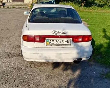 Белый Хендай Соната, объемом двигателя 1.8 л и пробегом 250 тыс. км за 2200 $, фото 9 на Automoto.ua