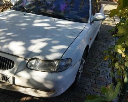 Білий Хендай Соната, об'ємом двигуна 2 л та пробігом 450 тис. км за 2000 $, фото 1 на Automoto.ua