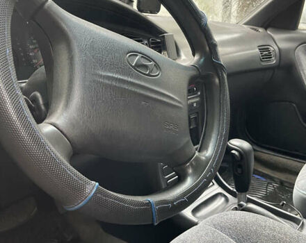 Хендай Соната 1997 у Хмельницькому на Automoto.ua Білий Хендай Соната, об'ємом двигуна 2 л та пробігом 259 тис. км за 1400 $, фото 1 на Automoto.ua