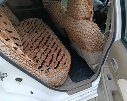 Белый Хендай Соната, объемом двигателя 2 л и пробегом 270 тыс. км за 2799 $, фото 13 на Automoto.ua