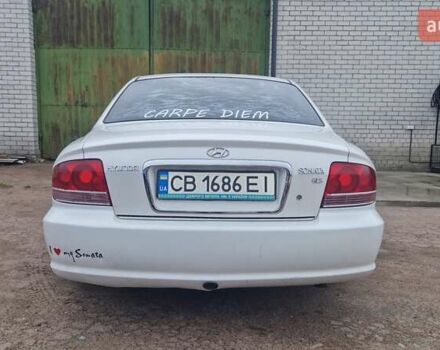 Белый Хендай Соната, объемом двигателя 2 л и пробегом 299 тыс. км за 3800 $, фото 11 на Automoto.ua
