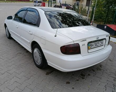 Белый Хендай Соната, объемом двигателя 2 л и пробегом 270 тыс. км за 2799 $, фото 9 на Automoto.ua