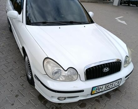 Белый Хендай Соната, объемом двигателя 2 л и пробегом 270 тыс. км за 2799 $, фото 2 на Automoto.ua