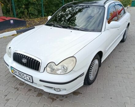 Белый Хендай Соната, объемом двигателя 2 л и пробегом 270 тыс. км за 2799 $, фото 1 на Automoto.ua