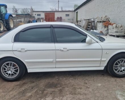 Белый Хендай Соната, объемом двигателя 2 л и пробегом 299 тыс. км за 3500 $, фото 6 на Automoto.ua