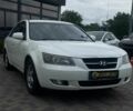 Белый Хендай Соната, объемом двигателя 0 л и пробегом 283 тыс. км за 4600 $, фото 1 на Automoto.ua