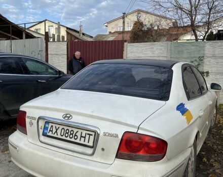 Белый Хендай Соната, объемом двигателя 2.7 л и пробегом 190 тыс. км за 2500 $, фото 3 на Automoto.ua
