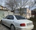 Белый Хендай Соната, объемом двигателя 2.7 л и пробегом 190 тыс. км за 2500 $, фото 4 на Automoto.ua