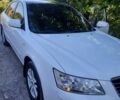 Хендай Соната 2008 в Николаеве на Automoto.ua Белый Хендай Соната, объемом двигателя 2 л и пробегом 400 тыс. км за 4750 $, фото 3 на Automoto.ua