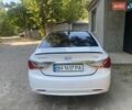Белый Хендай Соната, объемом двигателя 2 л и пробегом 361 тыс. км за 6500 $, фото 1 на Automoto.ua