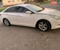 Білий Хендай Соната, об'ємом двигуна 2.36 л та пробігом 235 тис. км за 9900 $, фото 1 на Automoto.ua