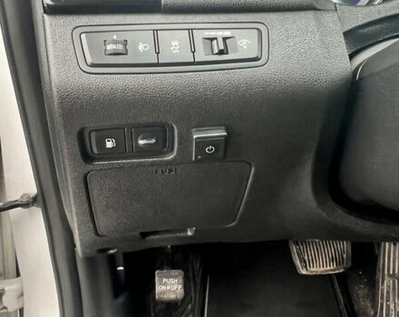 Білий Хендай Соната, об'ємом двигуна 2.4 л та пробігом 275 тис. км за 7600 $, фото 13 на Automoto.ua