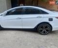 Белый Хендай Соната, объемом двигателя 2 л и пробегом 361 тыс. км за 6500 $, фото 2 на Automoto.ua