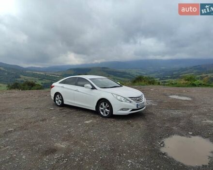 Білий Хендай Соната, об'ємом двигуна 2.4 л та пробігом 148 тис. км за 9500 $, фото 7 на Automoto.ua