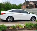 Белый Хендай Соната, объемом двигателя 2.4 л и пробегом 160 тыс. км за 8000 $, фото 4 на Automoto.ua