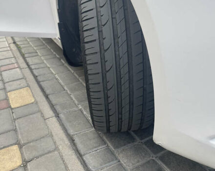 Білий Хендай Соната, об'ємом двигуна 2.36 л та пробігом 210 тис. км за 9300 $, фото 26 на Automoto.ua