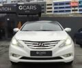 Белый Хендай Соната, объемом двигателя 2.4 л и пробегом 163 тыс. км за 9999 $, фото 1 на Automoto.ua
