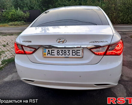 Білий Хендай Соната, об'ємом двигуна 2 л та пробігом 152 тис. км за 9300 $, фото 5 на Automoto.ua