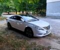 Белый Хендай Соната, объемом двигателя 2 л и пробегом 361 тыс. км за 6500 $, фото 1 на Automoto.ua