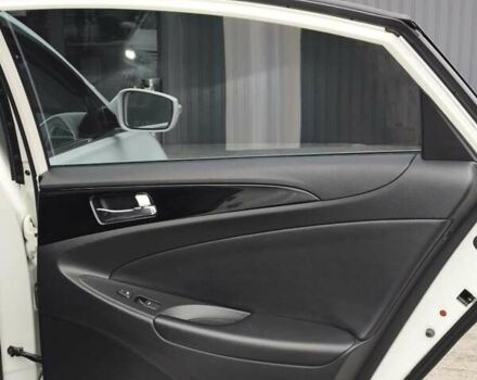 Белый Хендай Соната, объемом двигателя 2.4 л и пробегом 163 тыс. км за 9999 $, фото 34 на Automoto.ua