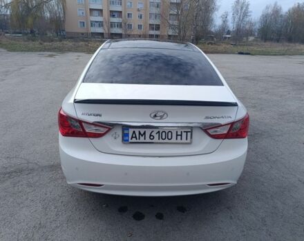 Білий Хендай Соната, об'ємом двигуна 2.36 л та пробігом 205 тис. км за 8800 $, фото 3 на Automoto.ua