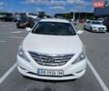 Білий Хендай Соната, об'ємом двигуна 2 л та пробігом 220 тис. км за 6850 $, фото 1 на Automoto.ua