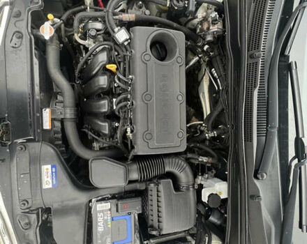 Білий Хендай Соната, об'ємом двигуна 2.4 л та пробігом 275 тис. км за 7600 $, фото 21 на Automoto.ua