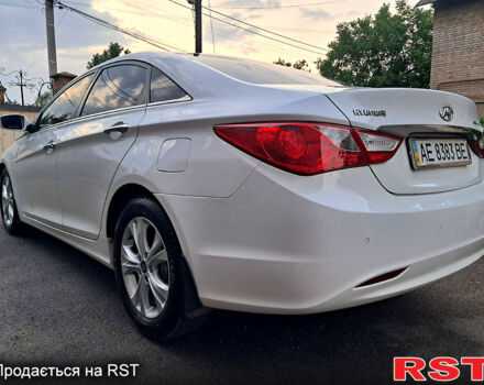 Білий Хендай Соната, об'ємом двигуна 2 л та пробігом 152 тис. км за 9300 $, фото 8 на Automoto.ua