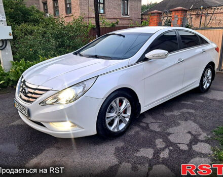 Білий Хендай Соната, об'ємом двигуна 2 л та пробігом 152 тис. км за 9300 $, фото 2 на Automoto.ua