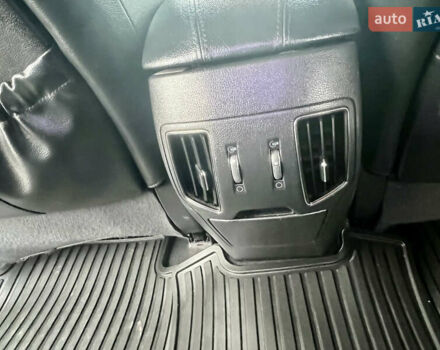 Білий Хендай Соната, об'ємом двигуна 2.4 л та пробігом 275 тис. км за 7600 $, фото 15 на Automoto.ua