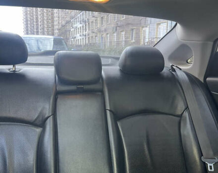 Білий Хендай Соната, об'ємом двигуна 2.36 л та пробігом 210 тис. км за 9300 $, фото 9 на Automoto.ua