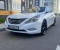 Белый Хендай Соната, объемом двигателя 2.4 л и пробегом 290 тыс. км за 8036 $, фото 1 на Automoto.ua