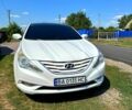 Белый Хендай Соната, объемом двигателя 2 л и пробегом 192 тыс. км за 9500 $, фото 1 на Automoto.ua