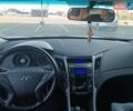 Белый Хендай Соната, объемом двигателя 2 л и пробегом 190 тыс. км за 7900 $, фото 5 на Automoto.ua