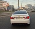 Белый Хендай Соната, объемом двигателя 2.36 л и пробегом 226 тыс. км за 8000 $, фото 6 на Automoto.ua