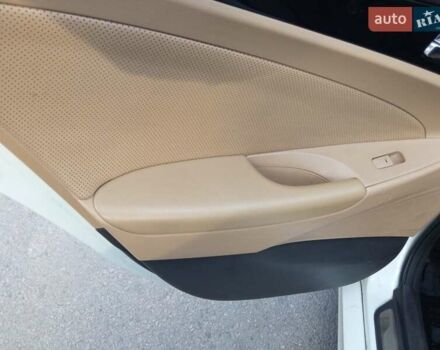 Белый Хендай Соната, объемом двигателя 2.4 л и пробегом 218 тыс. км за 6800 $, фото 16 на Automoto.ua