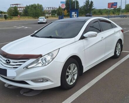 Хендай Соната 2011 в Киеве на Automoto.ua Белый Хендай Соната, объемом двигателя 2 л и пробегом 200 тыс. км за 8284 $, фото 5 на Automoto.ua