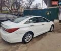 Белый Хендай Соната, объемом двигателя 2.4 л и пробегом 220 тыс. км за 6450 $, фото 3 на Automoto.ua