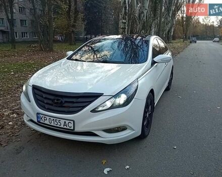 Белый Хендай Соната, объемом двигателя 2.4 л и пробегом 218 тыс. км за 6800 $, фото 22 на Automoto.ua